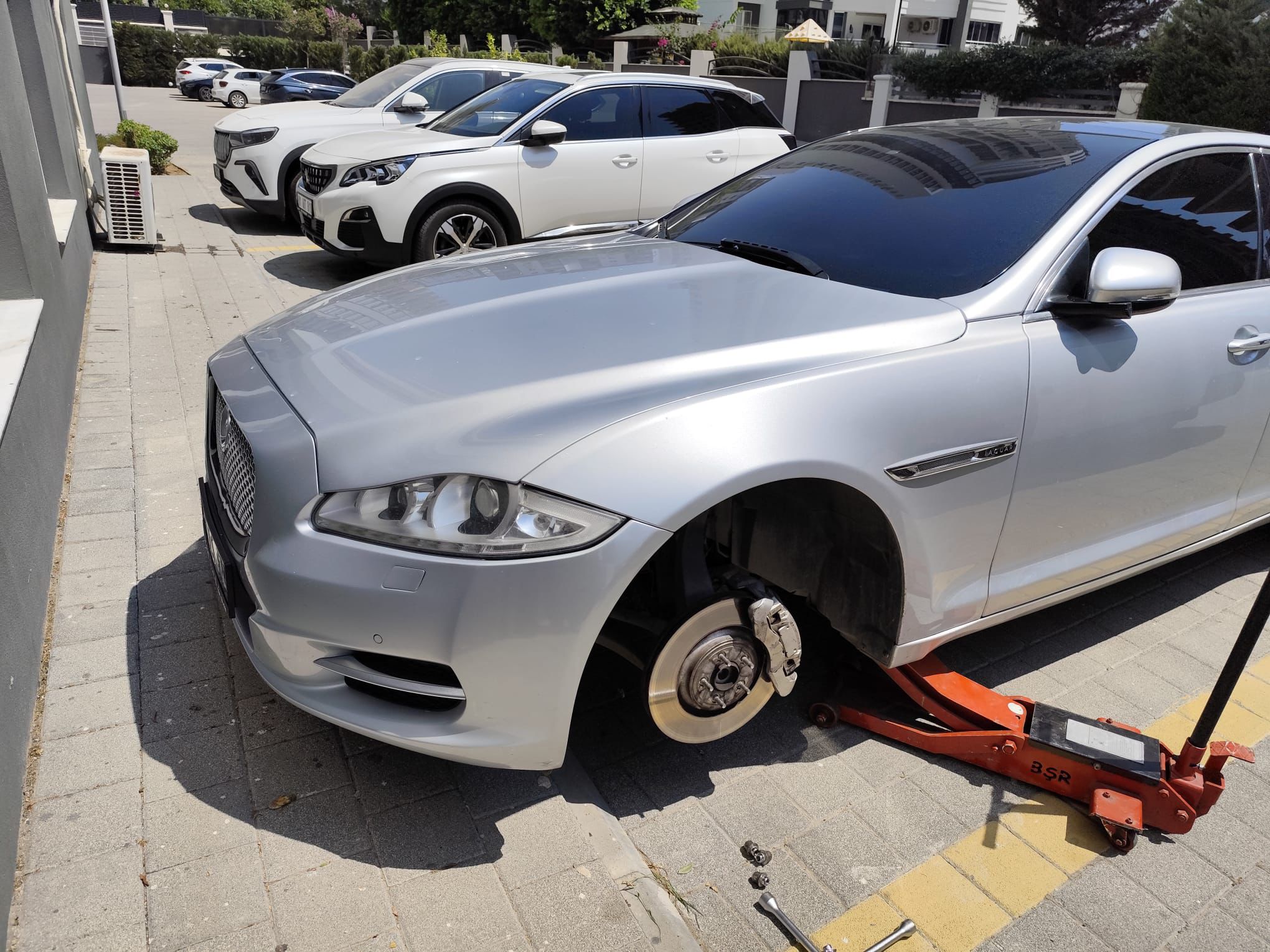 Adana mobil lastikçi seyyar servis aracı